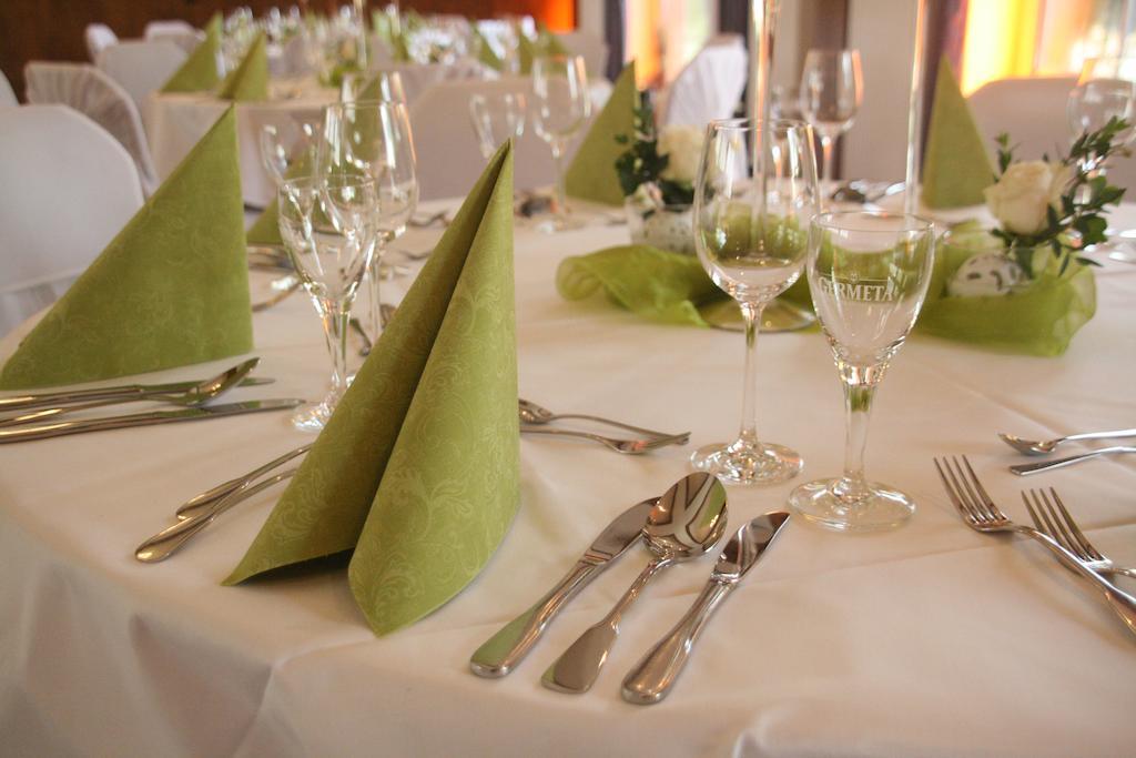 Hotel Grofe 3*